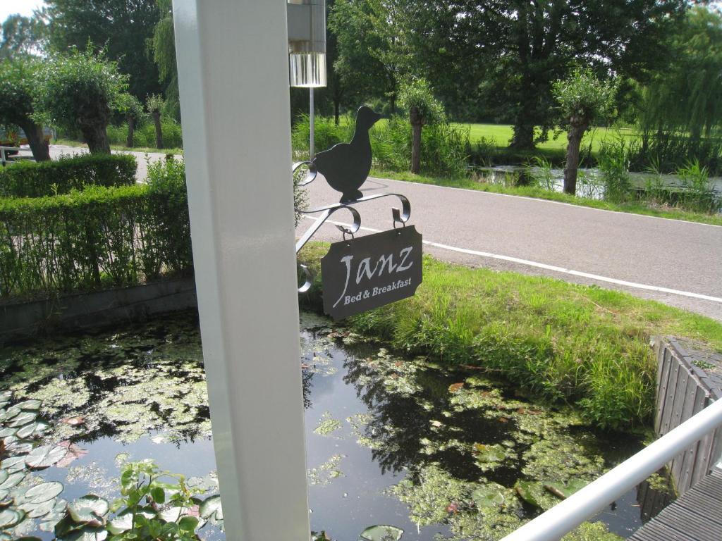 Janz Bed & Breakfast Capelle aan den IJssel Eksteriør bilde