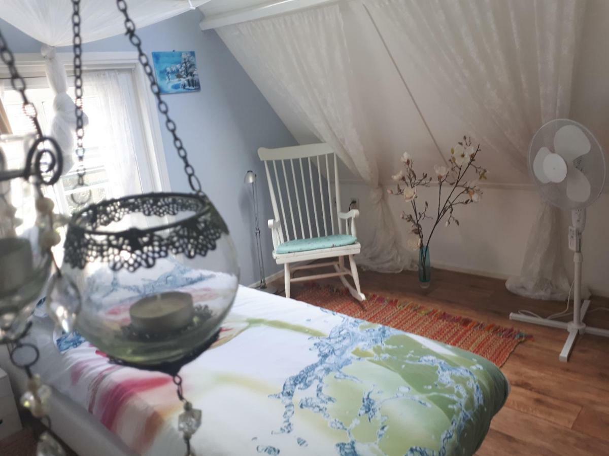 Janz Bed & Breakfast Capelle aan den IJssel Eksteriør bilde